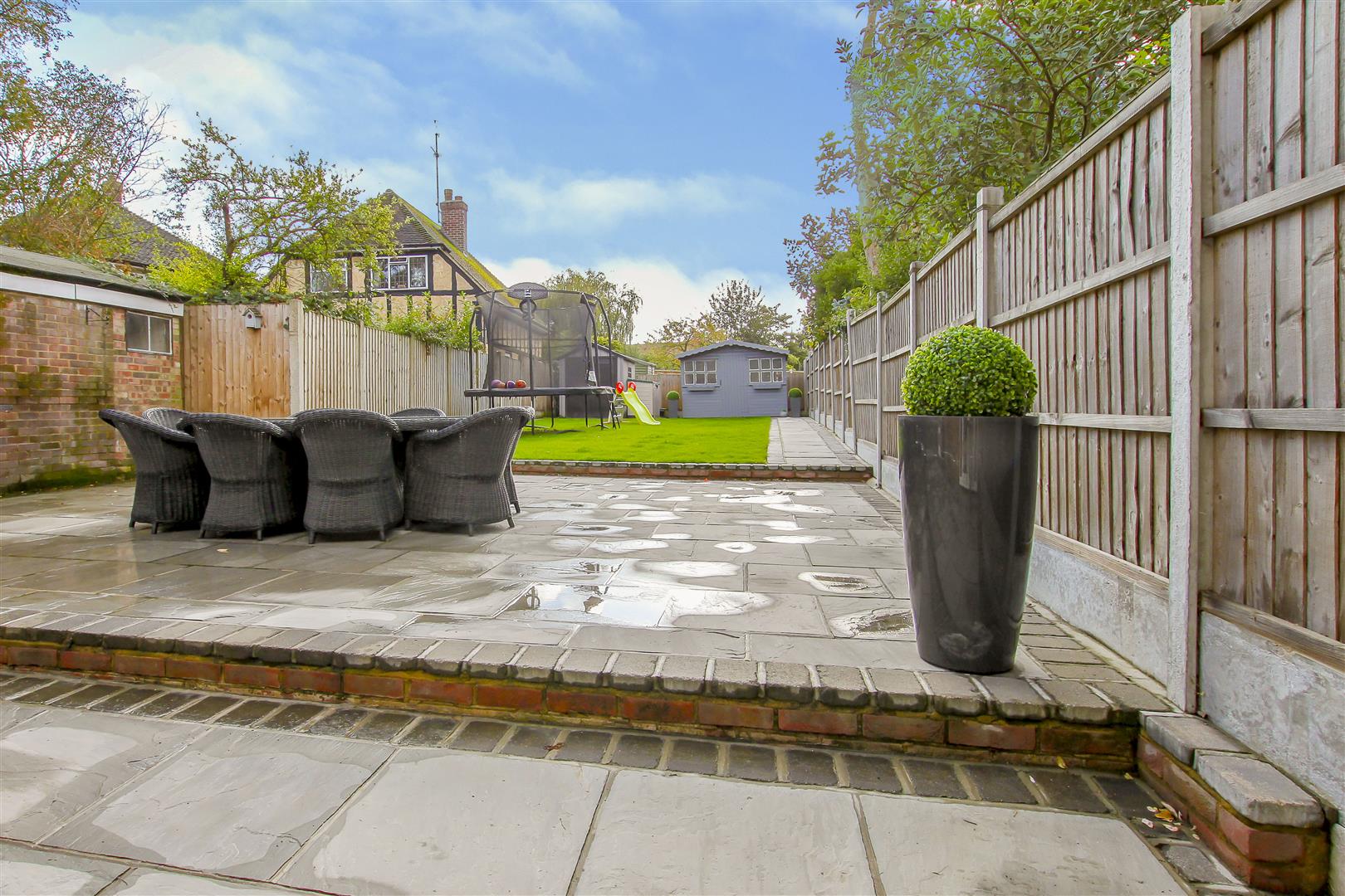 Barn Mead, Doddinghurst, Brentwood Keith Ashton